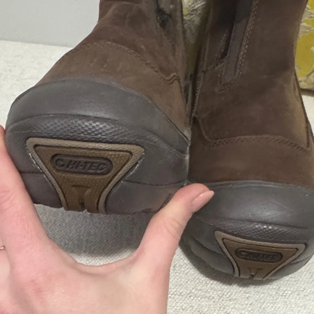 Like new INSULATED Brown Winter Boots with Fur Lining